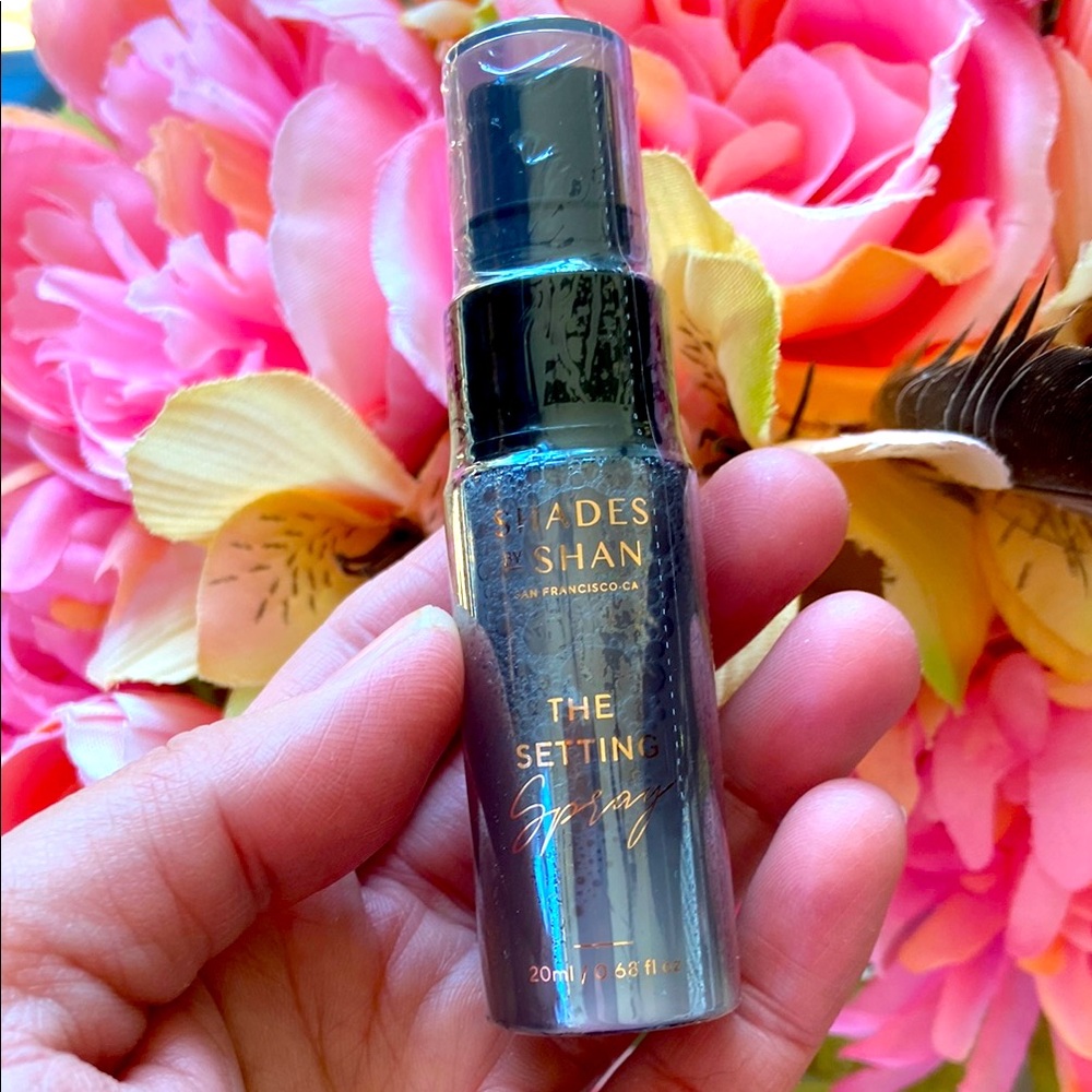 🆕 Shades by Shan Setting Spray 20ml